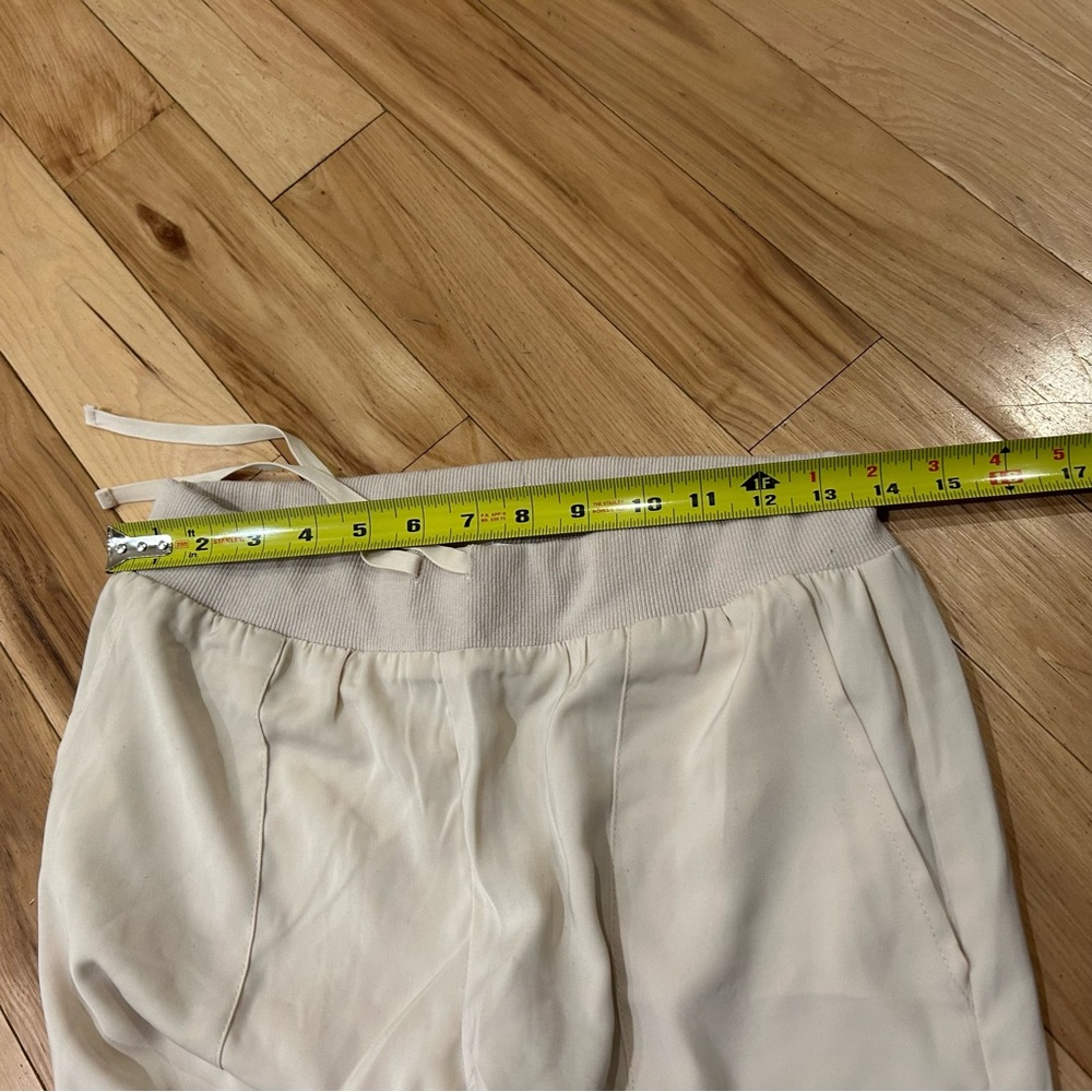 Superdown Beige Cream Silky Feel Lightweight Cargo Pants - Women’s Size Small - Picture 7 of 8